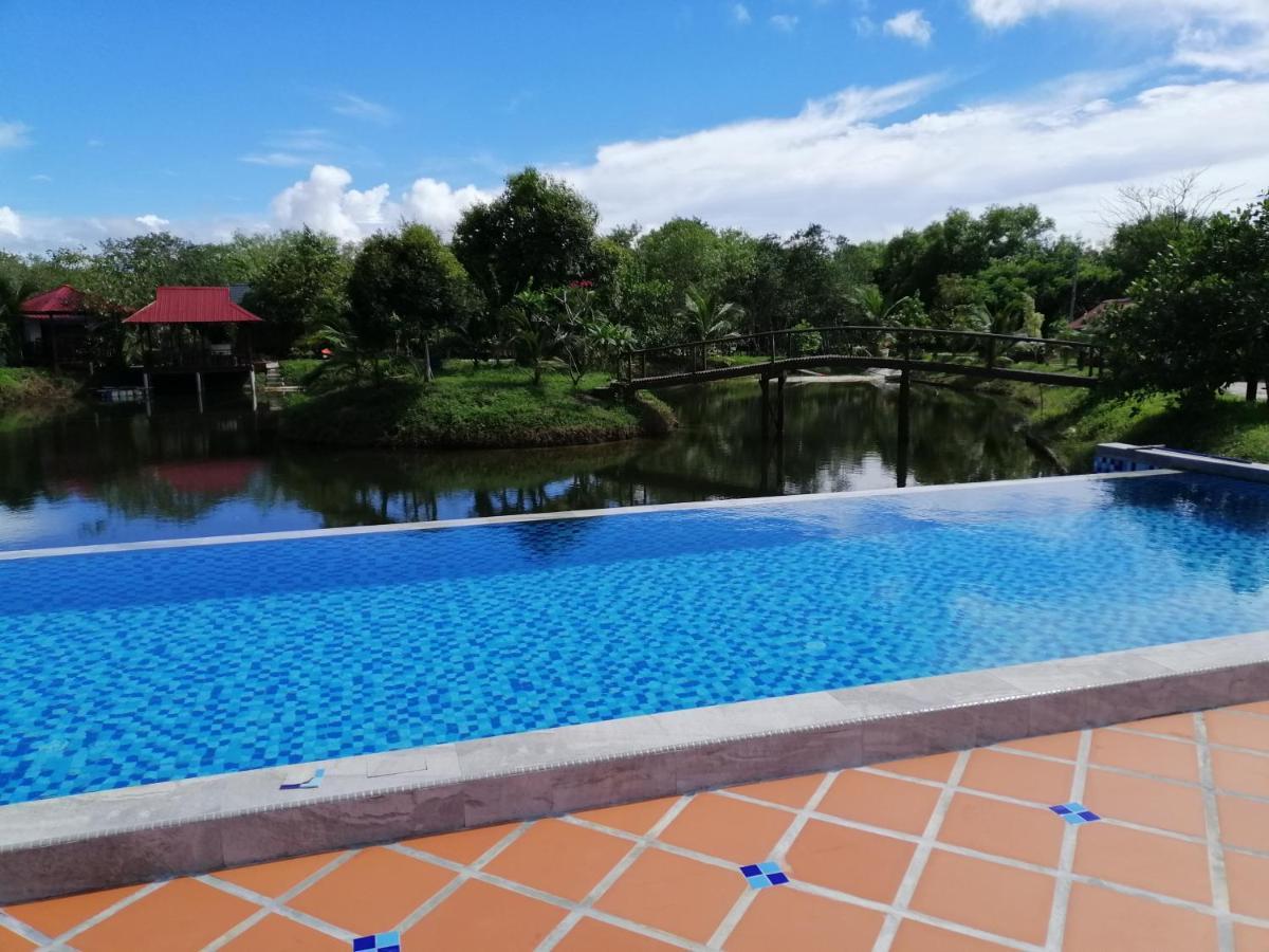 Api-Api Eco Chalet Pantai Kok Exterior foto