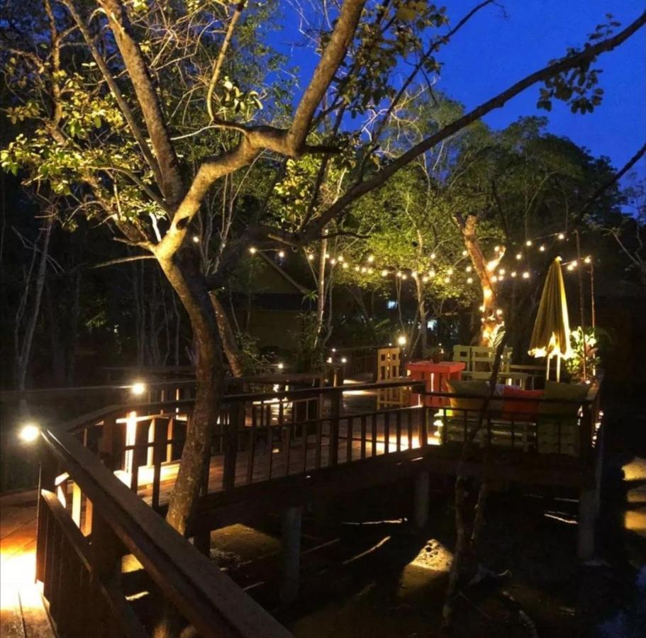 Api-Api Eco Chalet Pantai Kok Exterior foto